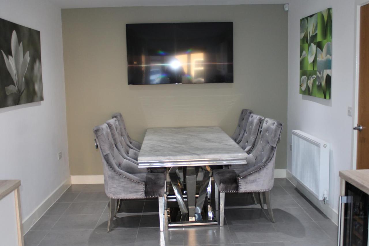 Haven - Spacious Luxury Home Perfect For Families, Couples And Contractors! 5Mins To Xscape And Junction 32! Castleford Exteriér fotografie