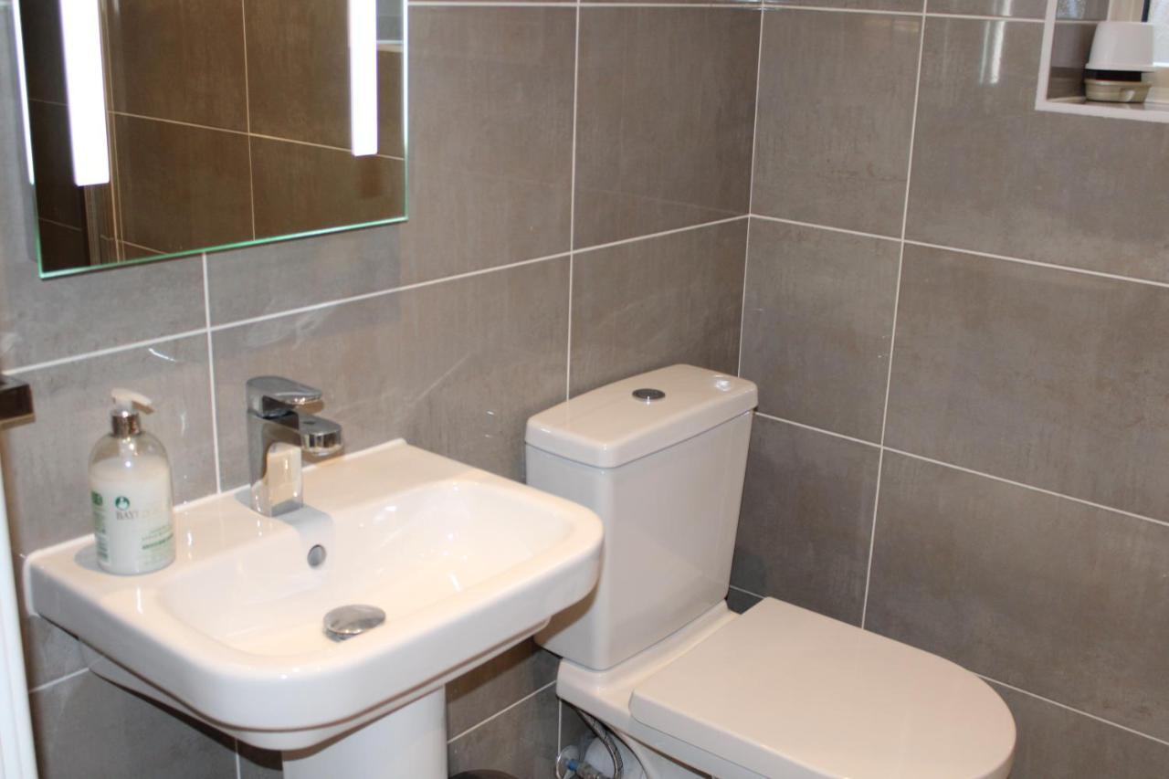 Haven - Spacious Luxury Home Perfect For Families, Couples And Contractors! 5Mins To Xscape And Junction 32! Castleford Exteriér fotografie