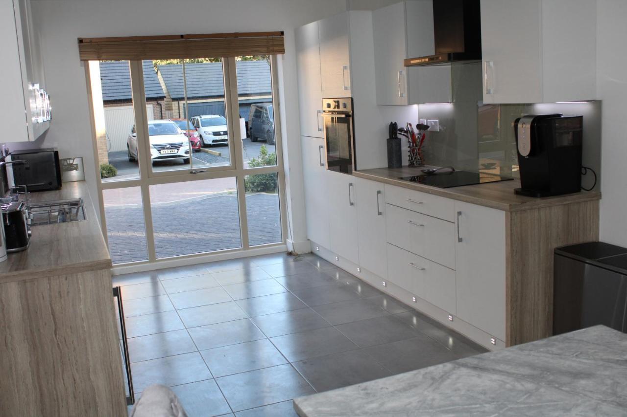 Haven - Spacious Luxury Home Perfect For Families, Couples And Contractors! 5Mins To Xscape And Junction 32! Castleford Exteriér fotografie